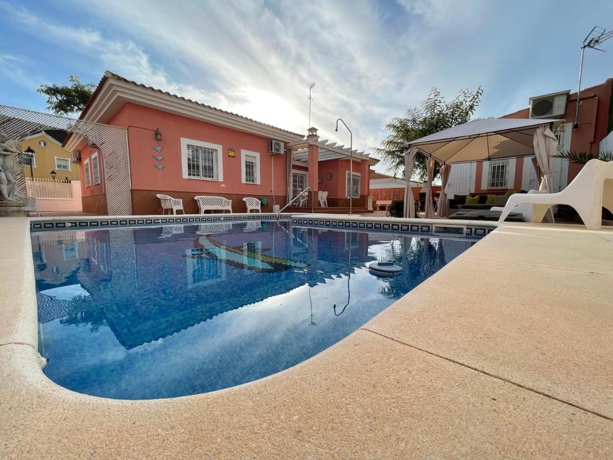 Villa Triana Seville Exterior photo
